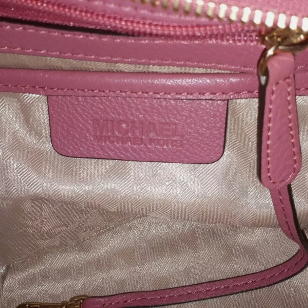 Michael Kor ladies bag like brand new - Picture 2 of 7